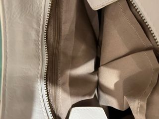 Borsa City bianca con borchie