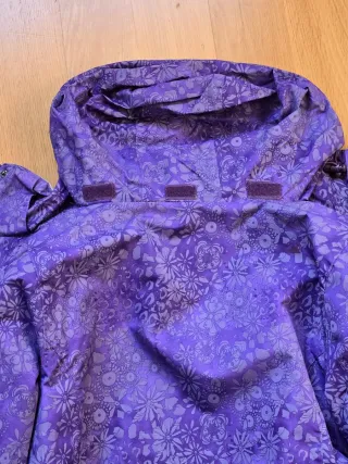 Anorak de esquí estampado floral morado