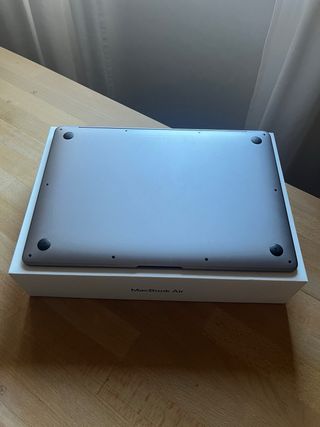 MacBook Air 13” 2019 Plata