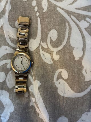 Reloj Parfois Dorado y Blanco