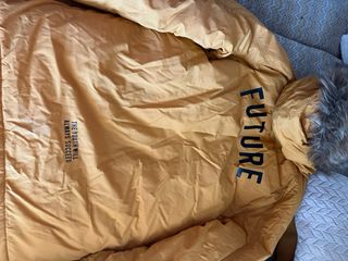 Chaqueta Zara niño capucha pelo. Talla 13/14.