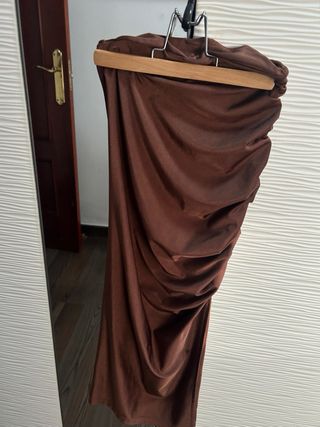 Falda negra y marrón drapeada