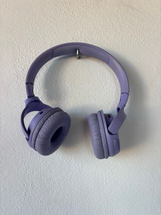 Auriculares inalámbricos morados