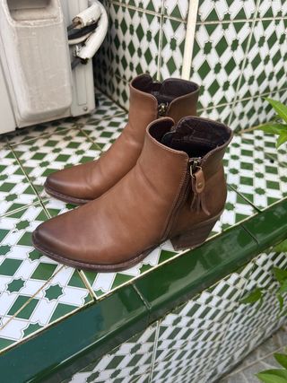 Botines marrones de cuero