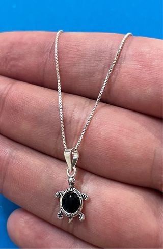 Hermoso Collar Tortuga Onix Plata De Ley 925
