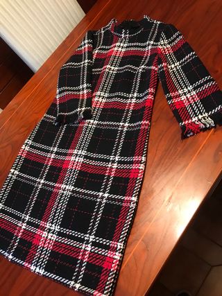 Vestido cuadros con flecos