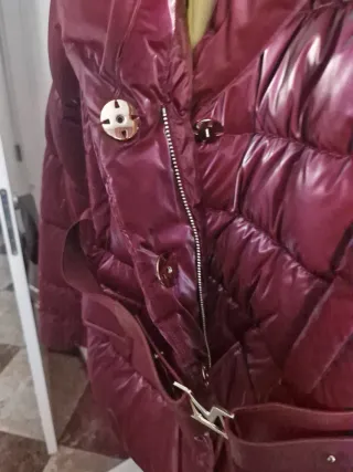 Chaqueta Marciano Talla M Roja Más bien granate