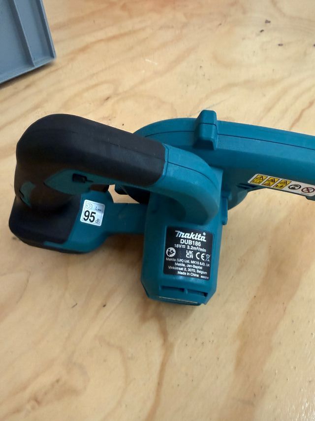 Soplador Makita DUB186Z