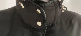 Anorak mujer con capucha Zara