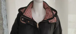 Anorak mujer con capucha Zara