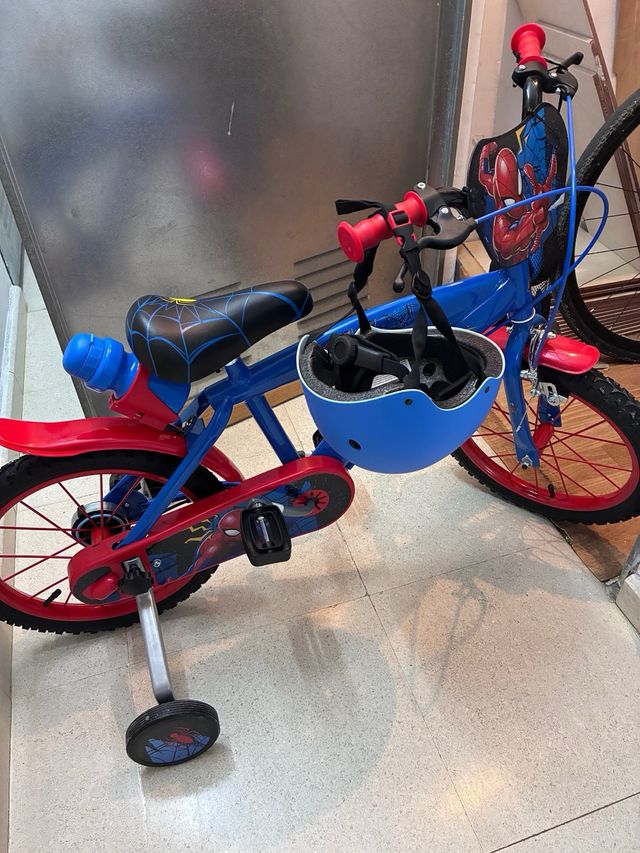 Bicicleta Spiderman 16 4-6 años