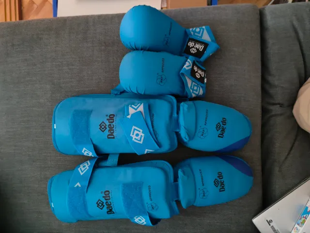 Protecciones Karate Niño Daedo WKF Azul