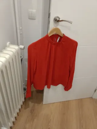 Blusa Stradivarius Roja Talla L