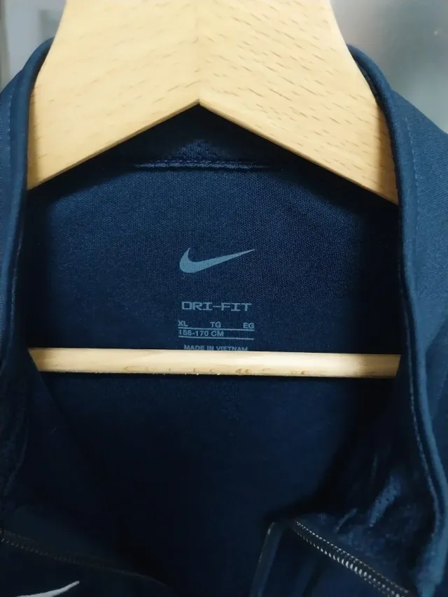 Chaqueta deportiva Nike azul