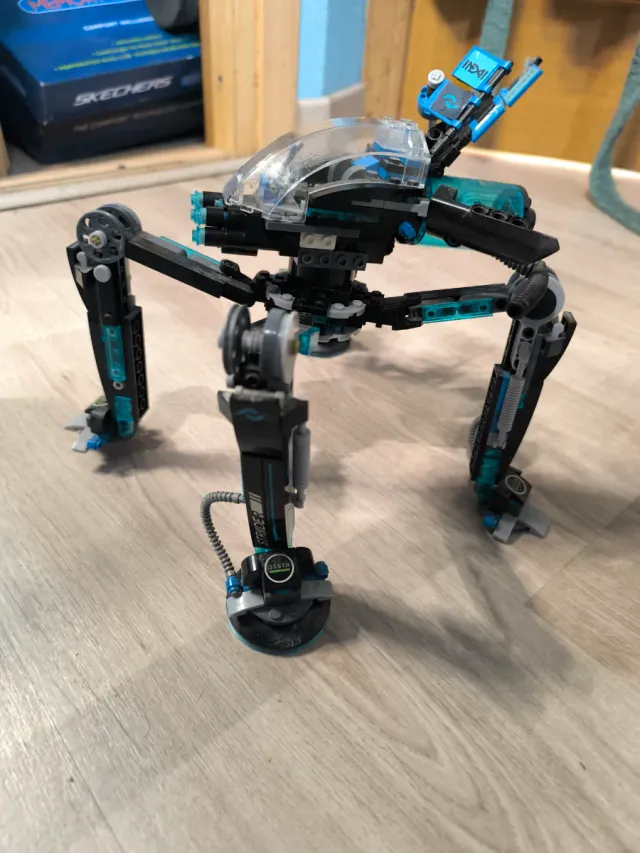 LEGO Guerrero Acuático (Water Strider)