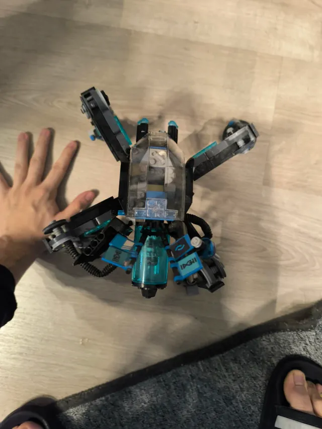 LEGO Guerrero Acuático (Water Strider)