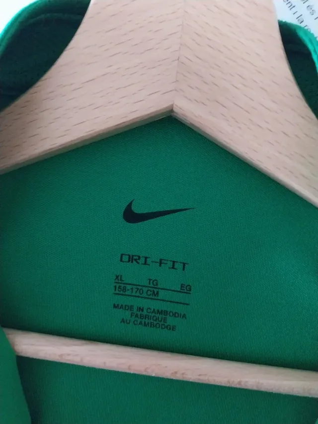 Chaqueta chándal Nike verde