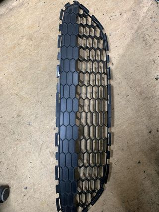 Rejilla Parachoques Ford