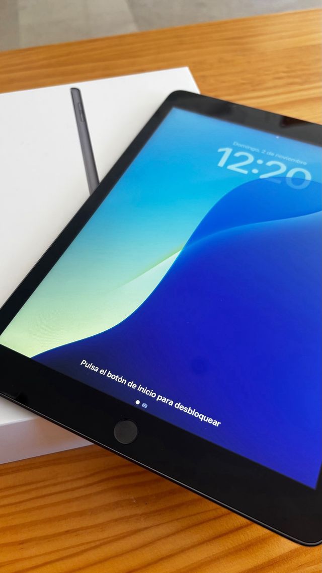 iPad 8ª Geração 10,2 Silver + Caneta Stylus + capa