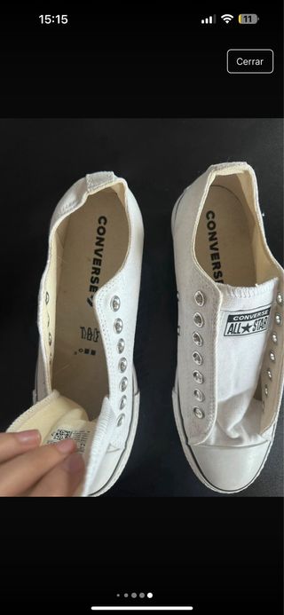 Converse blancas sin cordones