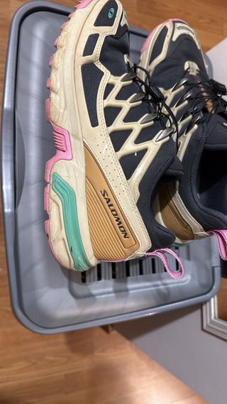 Zapatillas Salomon Beige y Rosa