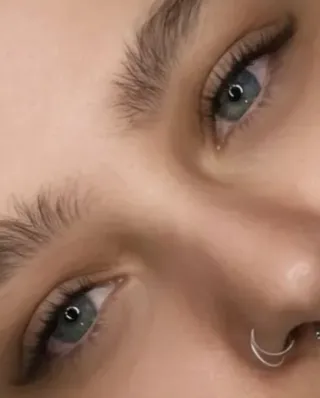 Extensiones de pestañas negras