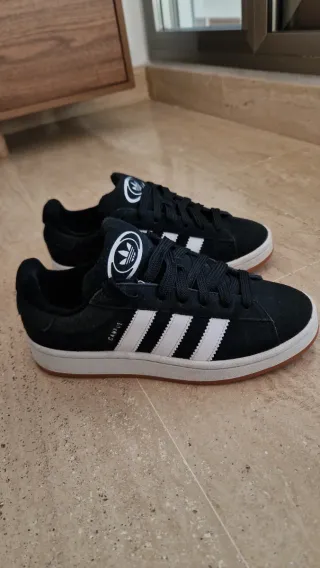 Adidas Campus Negras talla 38