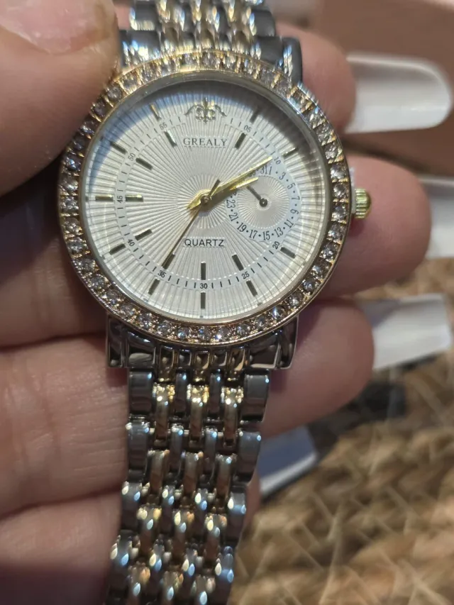 Relógio IPALY Quartz Vintage Ouro e Prata