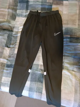 Chándal Nike verde militar/oliva hombre