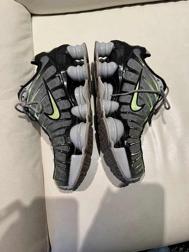 Nike Shox TL Modelo 2024 Gris/Verde