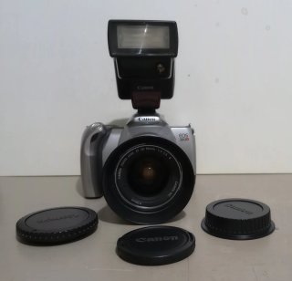 Fotocamera Canon EOS 300 v + Obiettivo 28-90mm + Flash