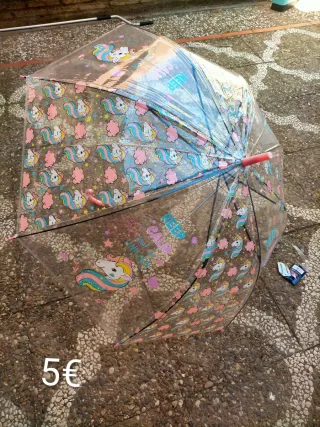 Paraguas transparente con unicornios
