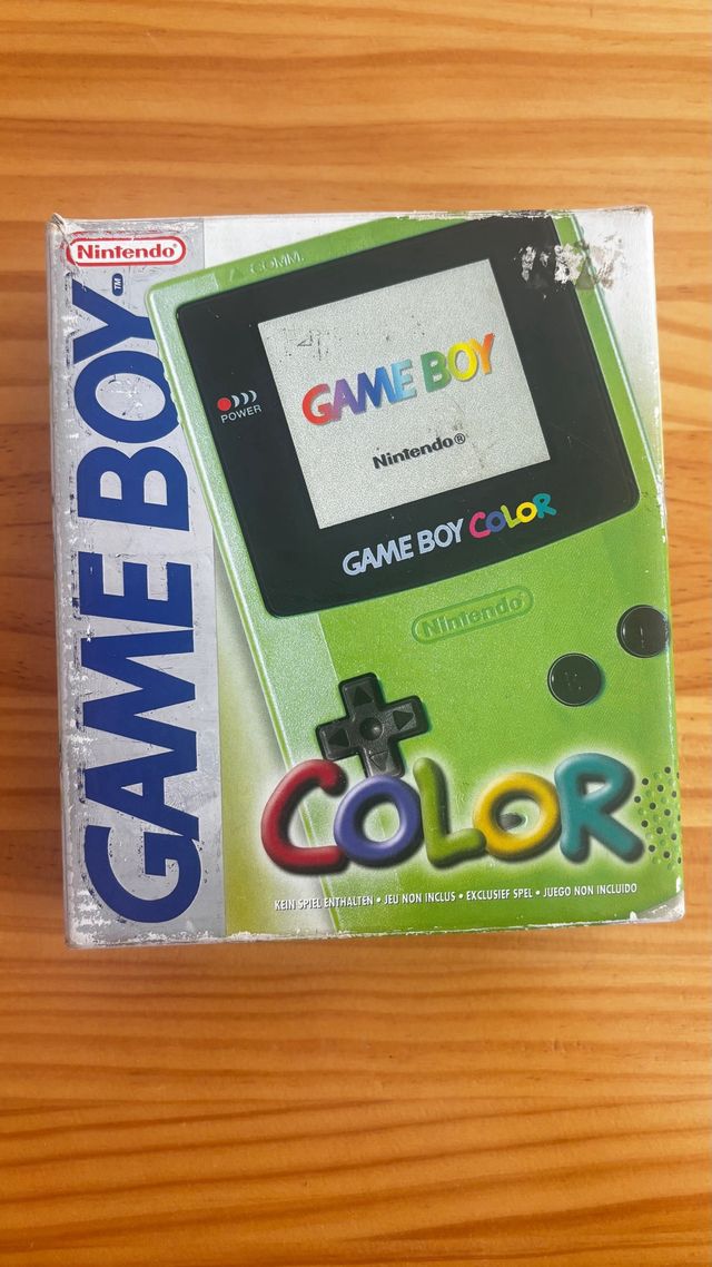 Game Boy Color com caixa e instruções