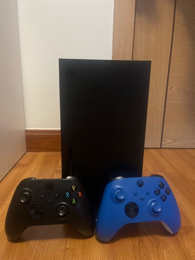 Xbox Series X + Mando Azul ( Con caja   + cables )