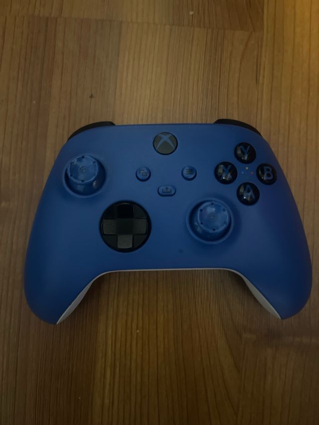 Xbox Series X + Mando Azul ( Con caja   + cables )
