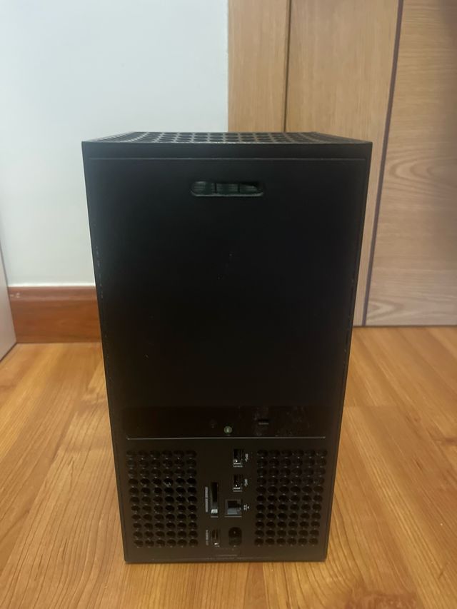 Xbox Series X + Mando Azul ( Con caja   + cables )