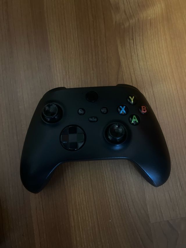 Xbox Series X + Mando Azul ( Con caja   + cables )