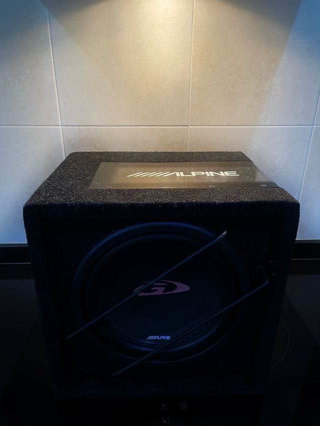 Subwoofer Alpine SBG-1044BR Negro