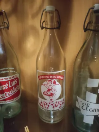 Bottiglie antiche di gassosa Jose Luis González