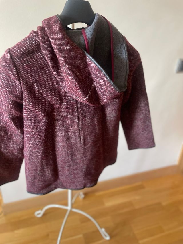 Abrigo corto niña Zara, talla 11 años