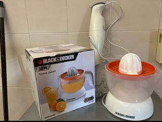 Spremiagrumi elettrico Black & Decker e mini pimer