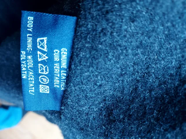 Cazadora de cuero marrón