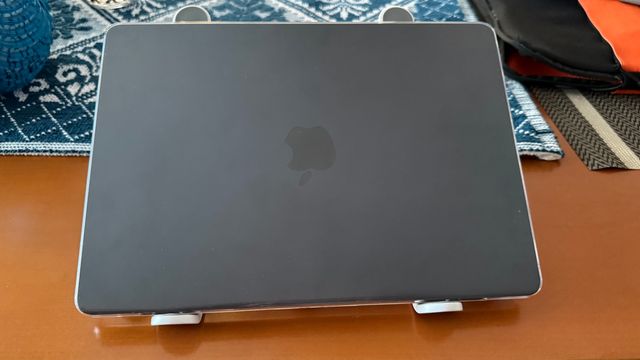 MacBook Air 13 M2 512GB 16GB RAM 67W 8GPU Negro