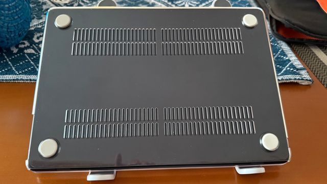 MacBook Air 13 M2 512GB 16GB RAM 67W 8GPU Negro