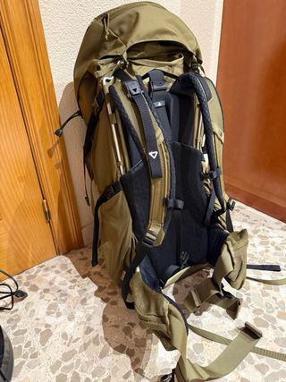 Mochila The North Face Nova 65L con etiqueta