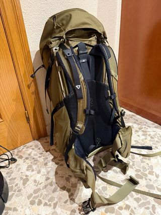 Mochila The North Face Nova 65L con etiqueta