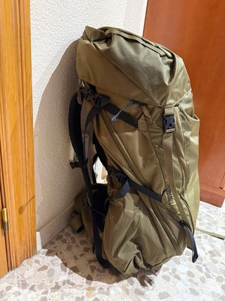 Mochila The North Face Nova 65L con etiqueta