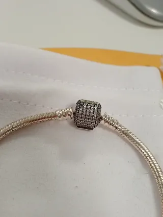 Pulsera plata cierre brillantitos