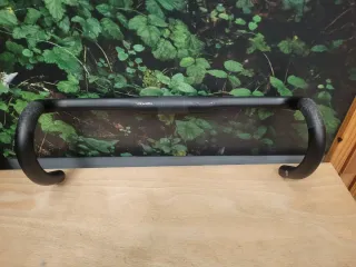 Manillar Specialized Alpinist Carbon 420.