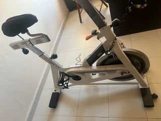 Bicicleta Estática BH Fitness Krypton.